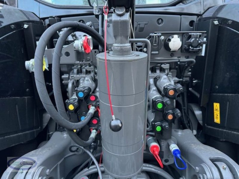 Traktor des Typs Fendt 728 Vario Profi+ (Gen 7), Neumaschine in Münzkirchen (Bild 11)