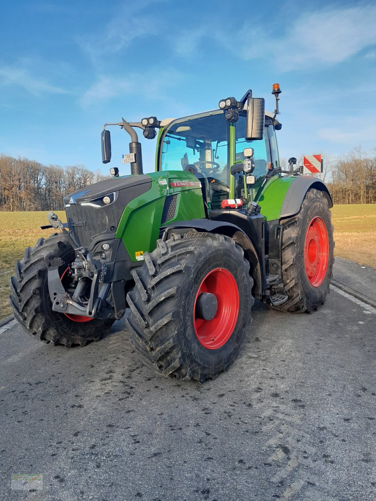 Traktor типа Fendt 728 Vario ProfiPlus, Gebrauchtmaschine в Ingelfingen-Stachenhausen (Фотография 2)