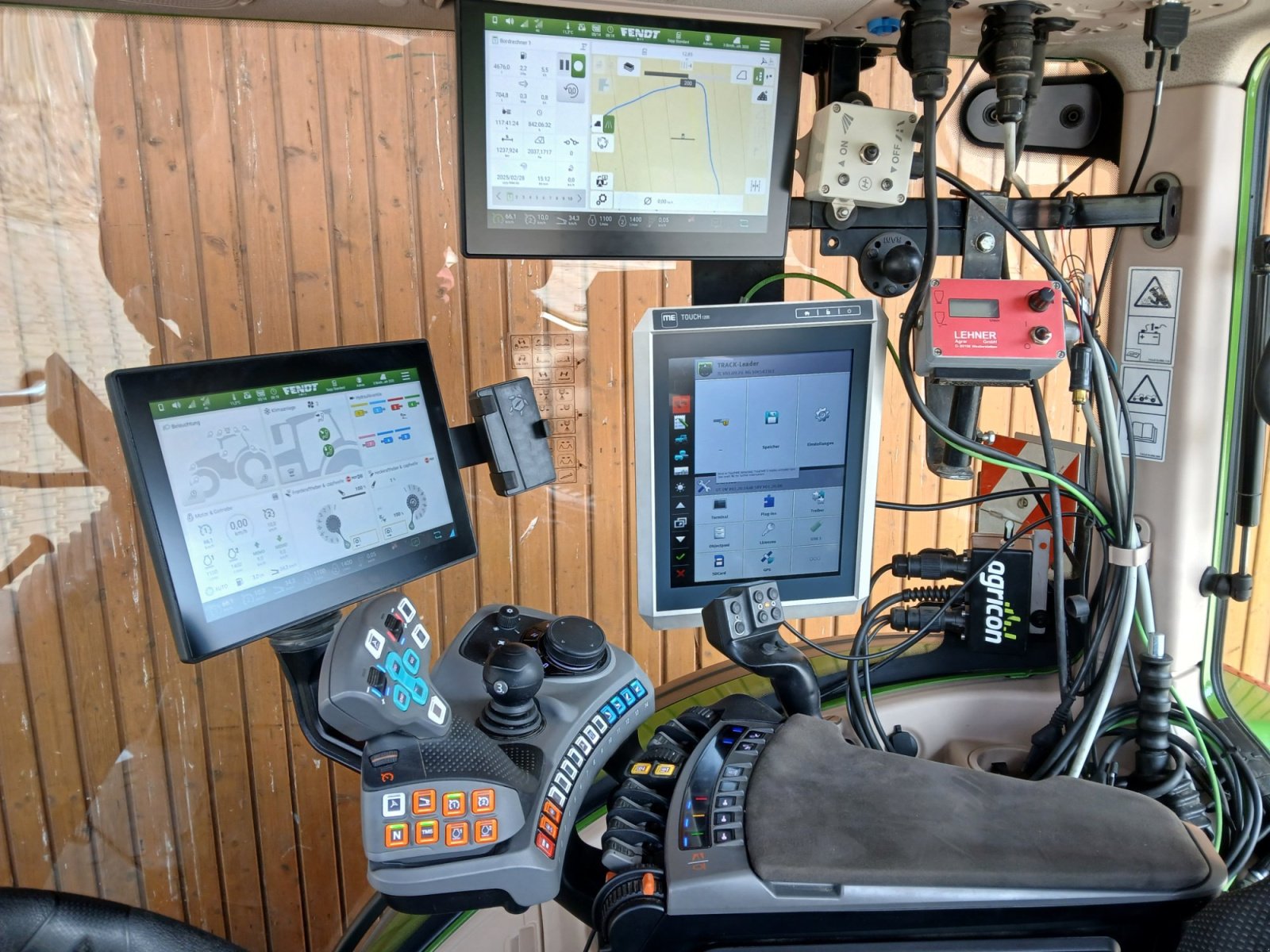 Traktor типа Fendt 728 Vario ProfiPlus, Gebrauchtmaschine в Niederviehbach (Фотография 9)