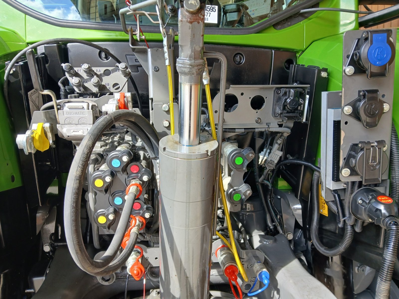 Traktor типа Fendt 728 Vario ProfiPlus, Gebrauchtmaschine в Niederviehbach (Фотография 12)