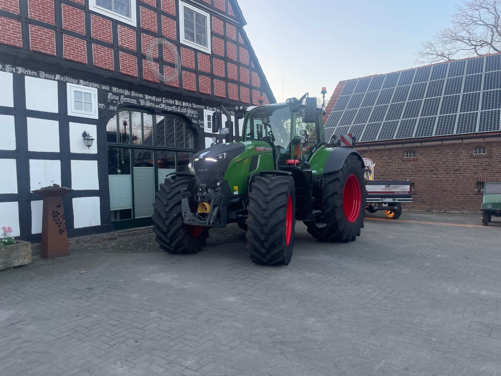 Traktor του τύπου Fendt 728 Vario ProfiPlus, Gebrauchtmaschine σε Hunteburg (Φωτογραφία 1)