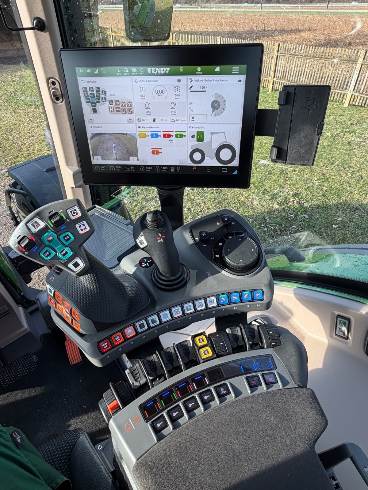 Traktor del tipo Fendt 728 Vario ProfiPlus, Gebrauchtmaschine In Neubiberg (Immagine 15)