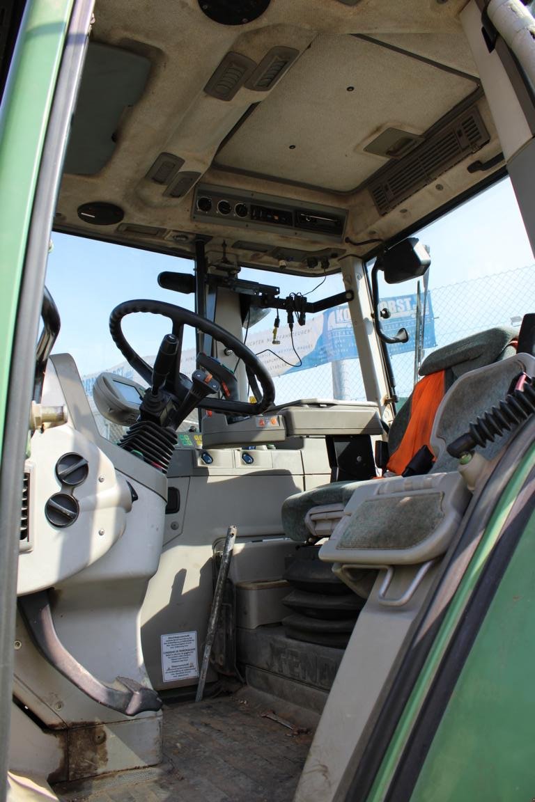 Traktor типа Fendt 818 Vario Frontlader GETRIEBE PROBLEM Nr:949, Gebrauchtmaschine в Regensburg (Фотография 11)