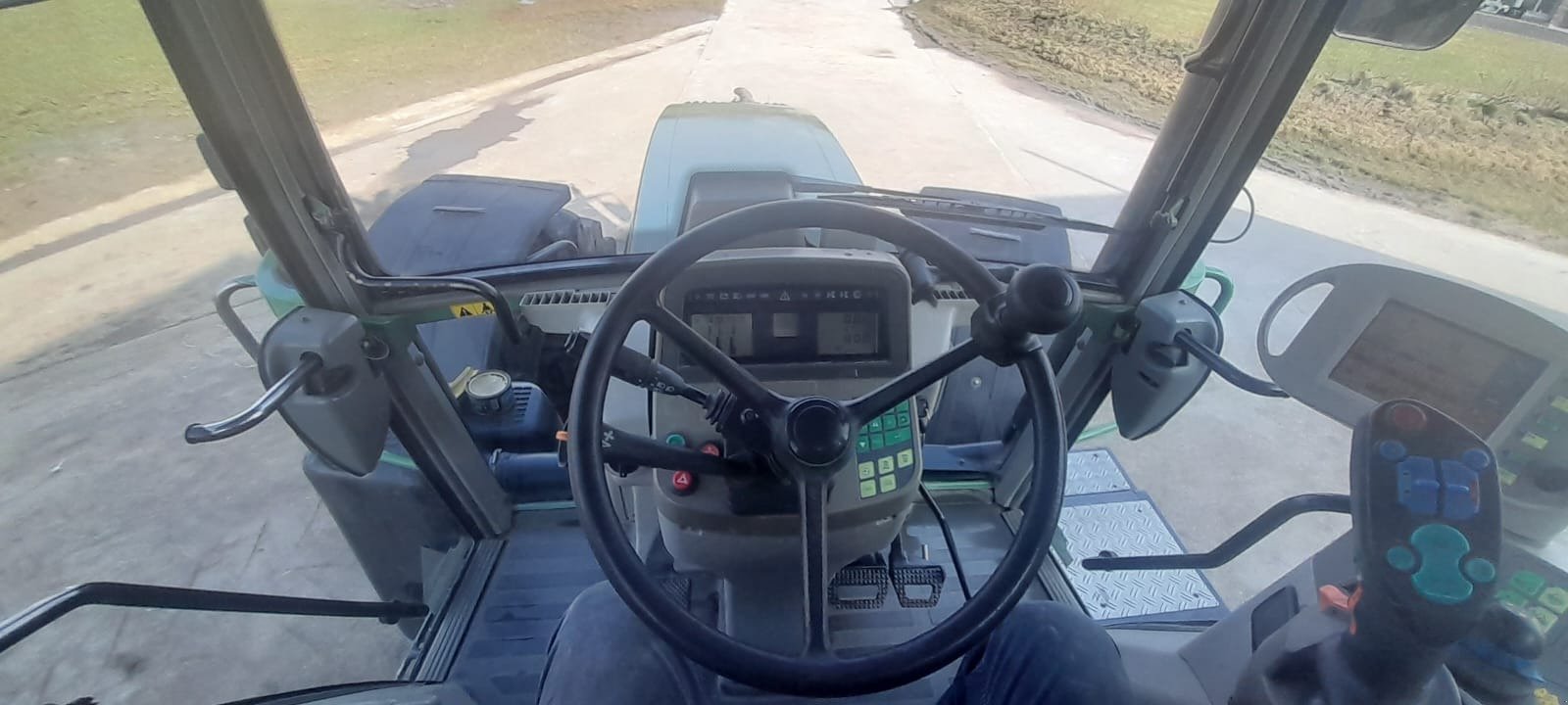 Traktor des Typs Fendt 818 Vario TMS, Gebrauchtmaschine in Husum (Bild 11)