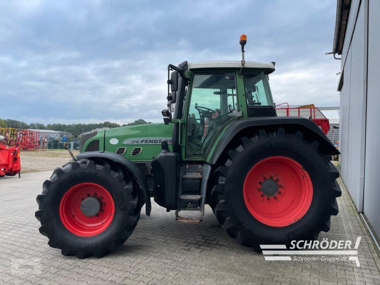 Traktor типа Fendt 818 VARIO TMS, Gebrauchtmaschine в Wildeshausen (Фотография 9)