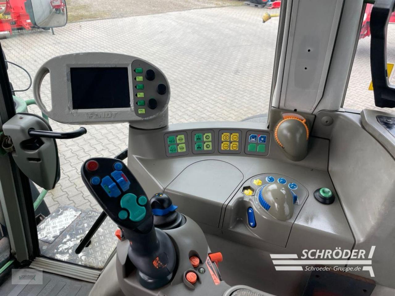 Traktor типа Fendt 818 VARIO TMS, Gebrauchtmaschine в Wildeshausen (Фотография 17)