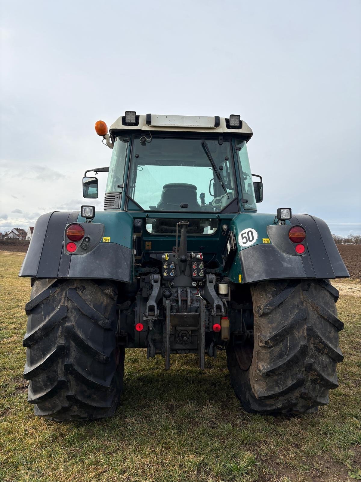 Traktor van het type Fendt 818 Vario, Gebrauchtmaschine in Nördlingen (Foto 2)
