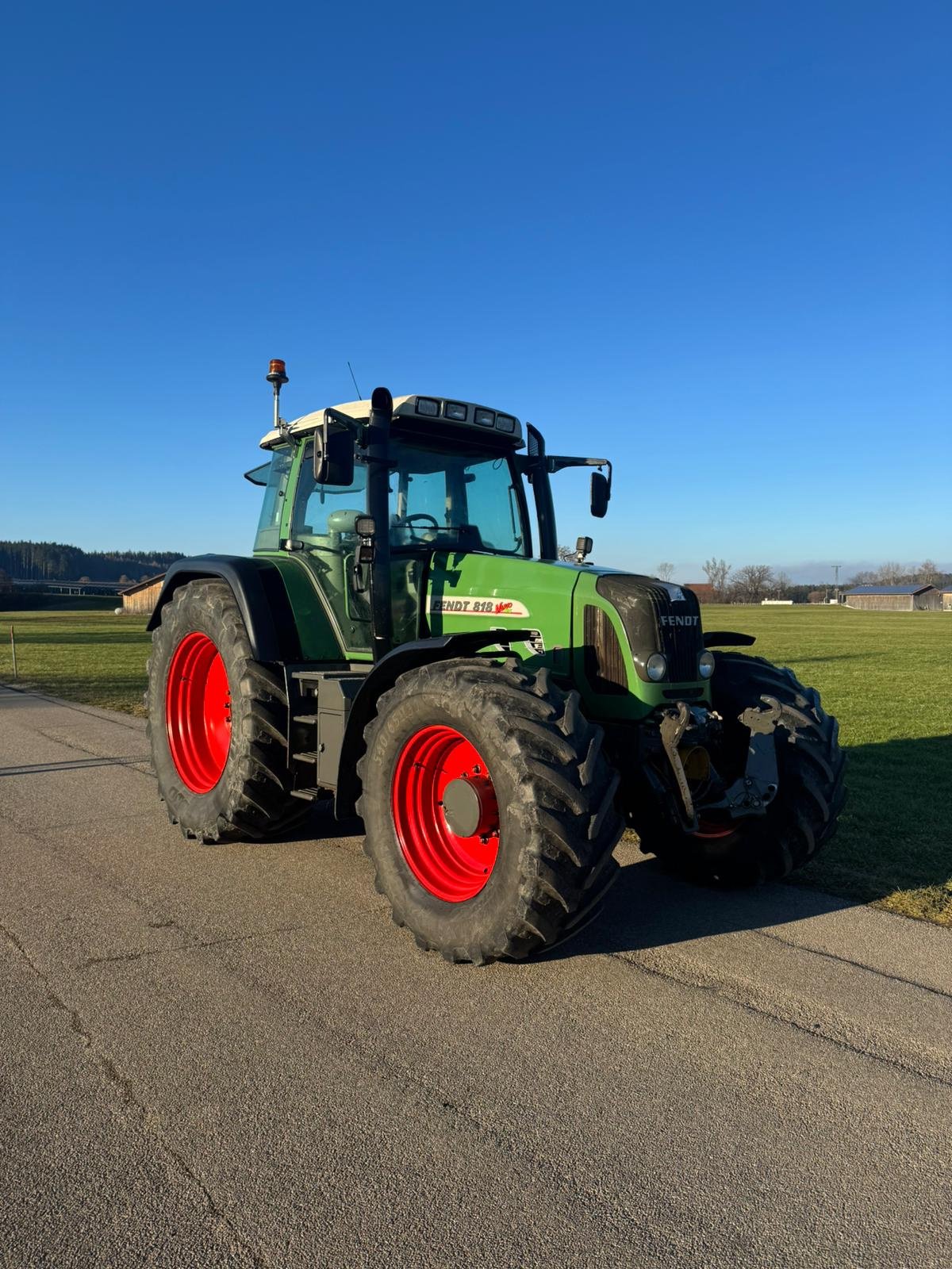 Traktor типа Fendt 818 Vario, Gebrauchtmaschine в Biessenhofen (Фотография 1)