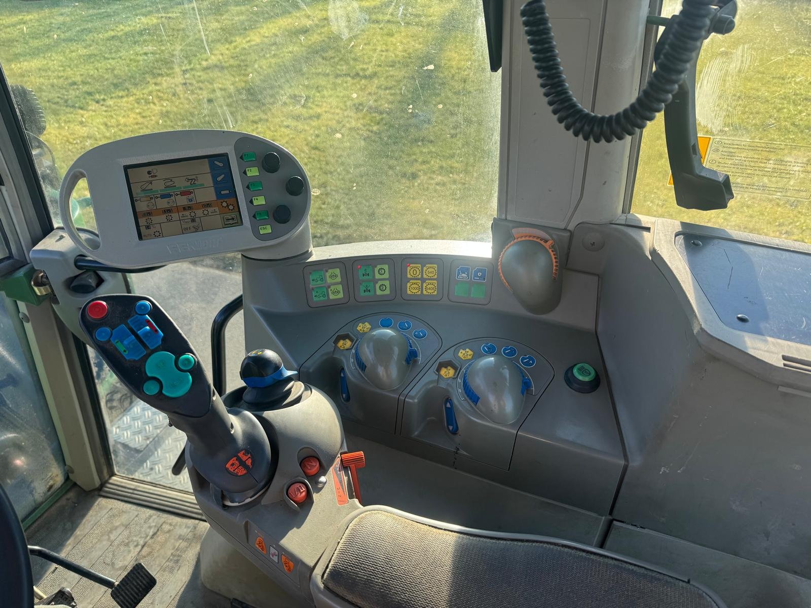 Traktor типа Fendt 818 Vario, Gebrauchtmaschine в Biessenhofen (Фотография 10)