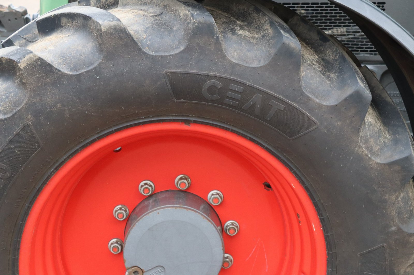 Traktor типа Fendt 818 Vario, Gebrauchtmaschine в Wendeburg (Фотография 8)