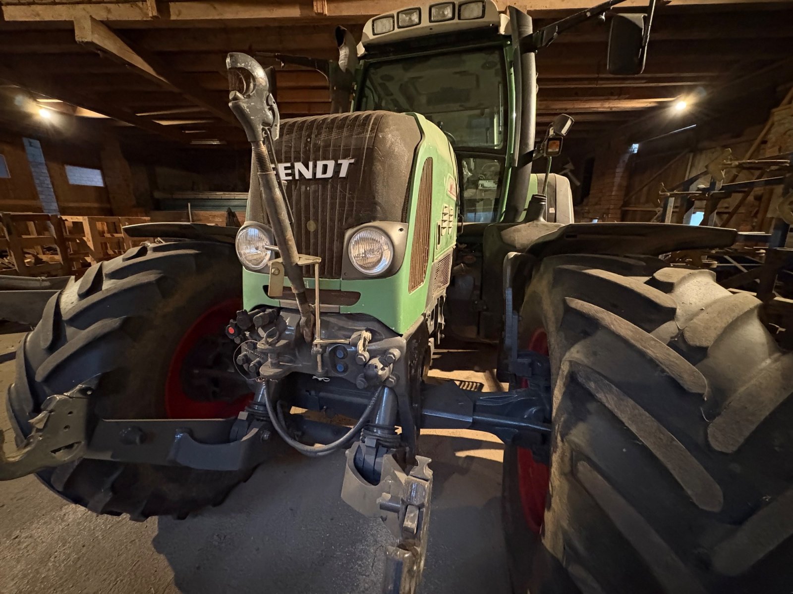 Traktor типа Fendt 818 Vario, Gebrauchtmaschine в Hassfurt (Фотография 2)