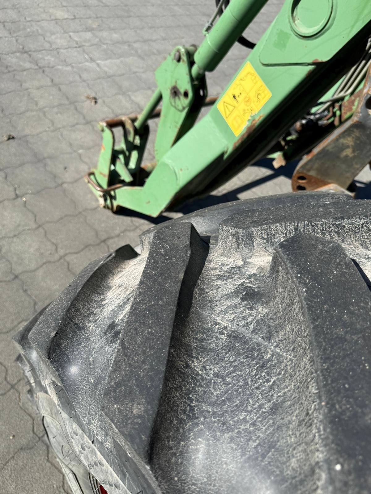 Traktor des Typs Fendt 820 Com3, Gebrauchtmaschine in Husum (Bild 7)