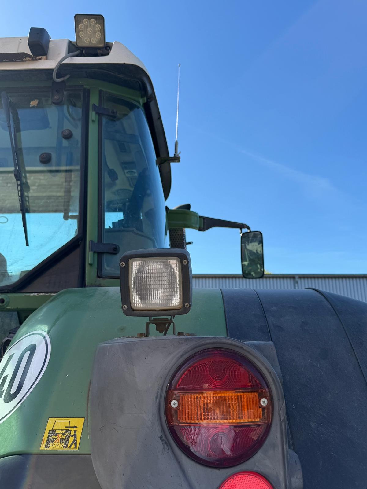 Traktor des Typs Fendt 820 Com3, Gebrauchtmaschine in Husum (Bild 11)