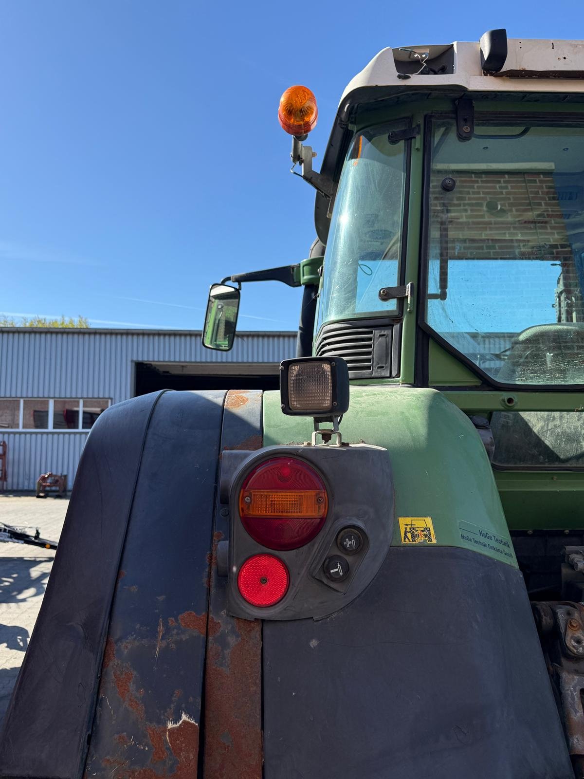 Traktor des Typs Fendt 820 Com3, Gebrauchtmaschine in Husum (Bild 13)