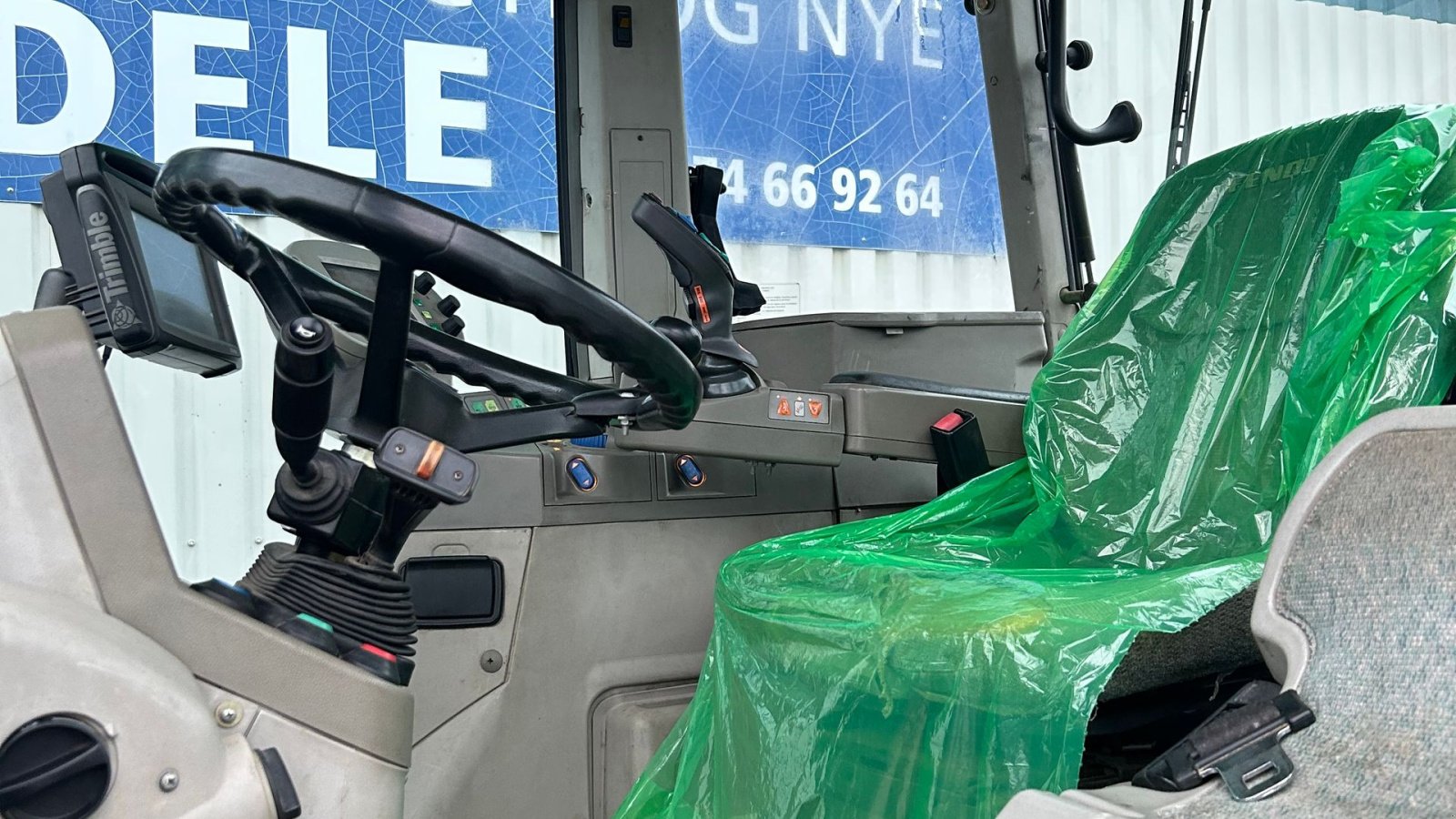 Traktor typu Fendt 820 Vario TMS Med Front PTO, Trimble GPS, Gebrauchtmaschine v Rødekro (Obrázek 12)