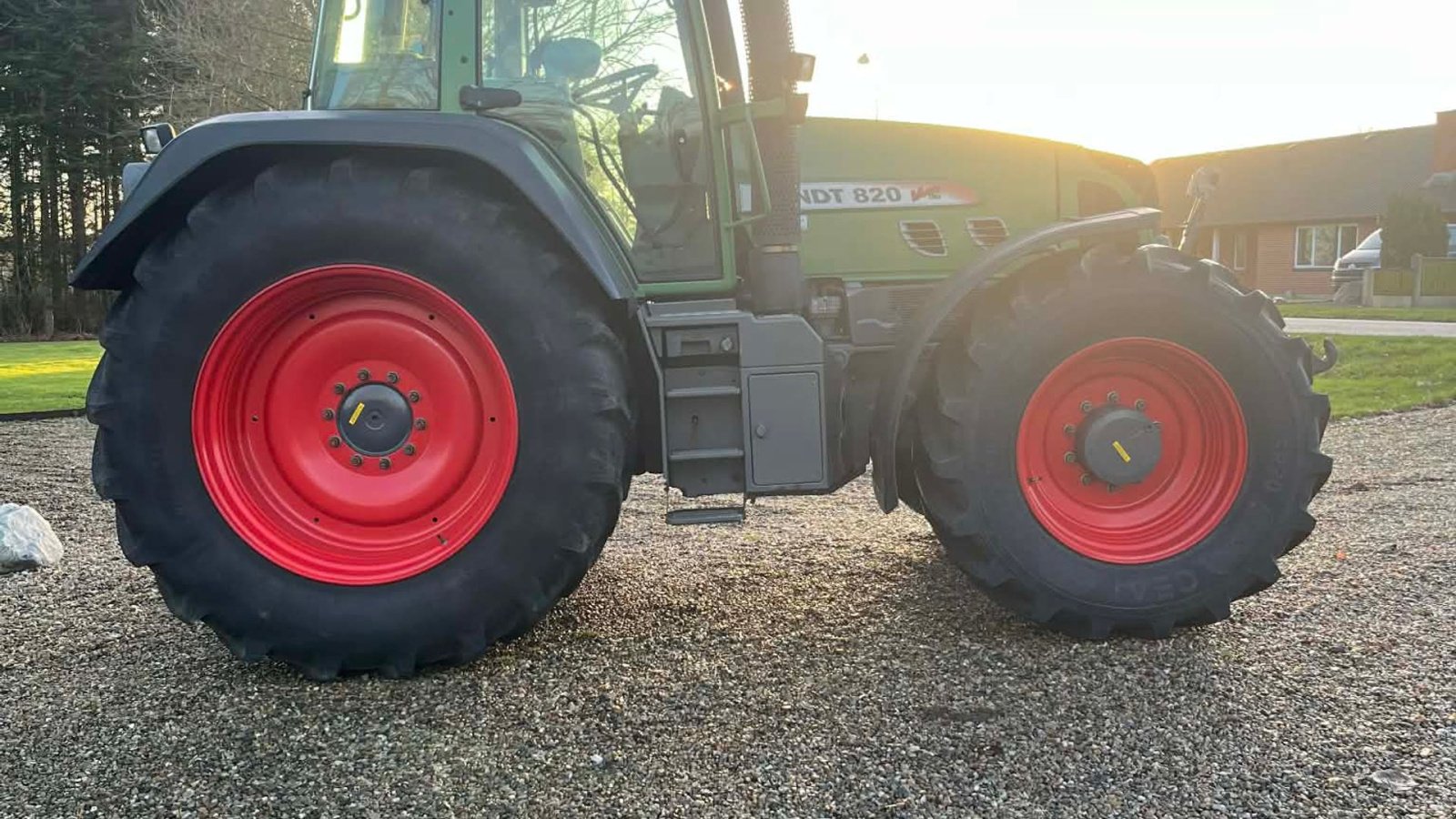 Traktor za tip Fendt 820 Vario TMS, Gebrauchtmaschine u Vildbjerg (Slika 4)