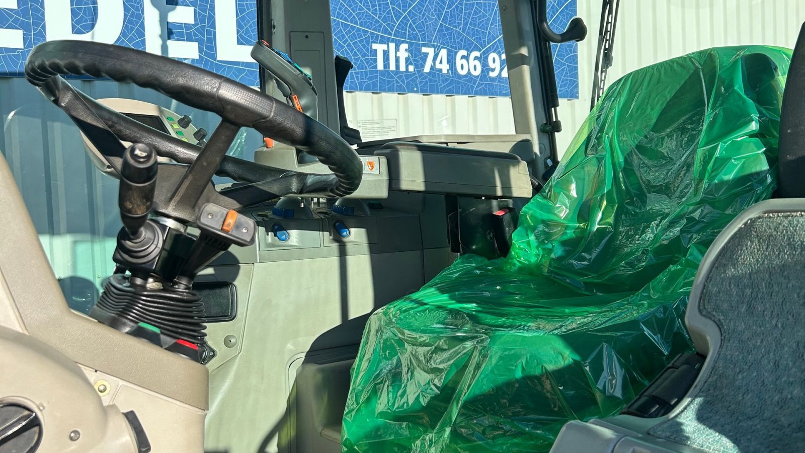 Traktor des Typs Fendt 820 Vario TMS, Gebrauchtmaschine in Rødekro (Bild 11)