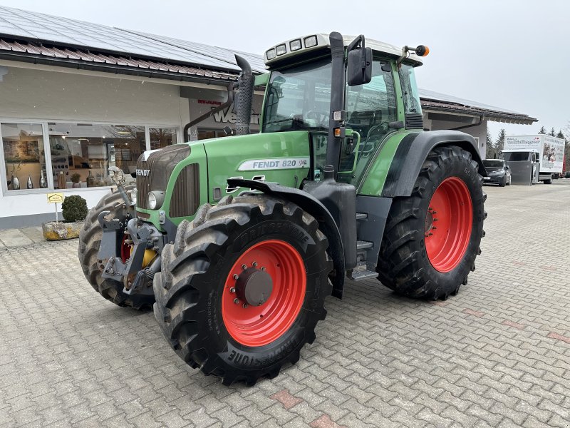 Traktor типа Fendt 820 Vario TMS, Gebrauchtmaschine в Neureichenau (Фотография 1)