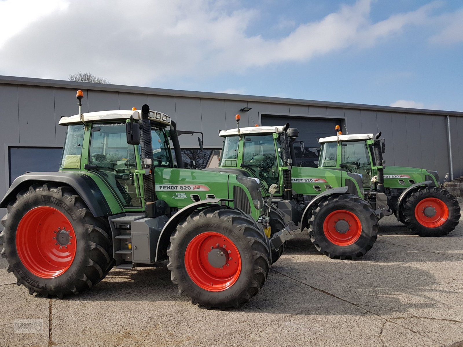 Traktor типа Fendt 820 Vario TMS, Gebrauchtmaschine в Crombach/St.Vith (Фотография 1)