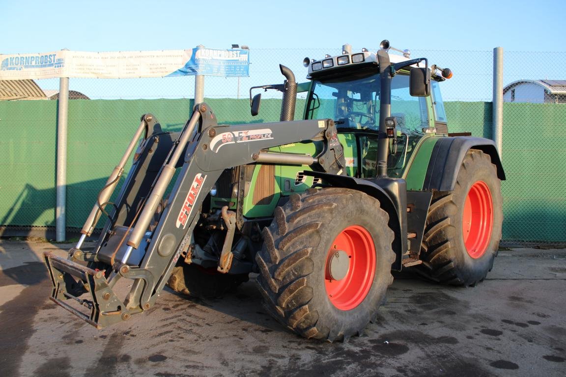 Traktor типа Fendt 820 Vario, Gebrauchtmaschine в Regensburg (Фотография 1)