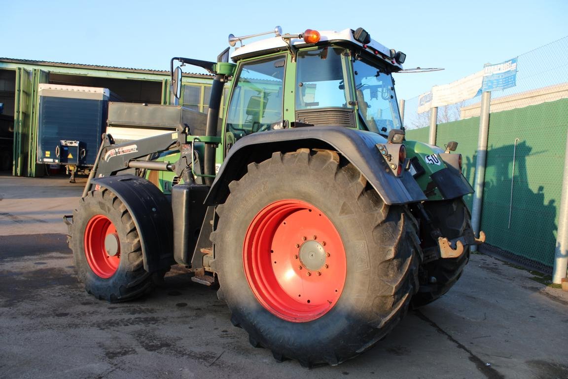 Traktor типа Fendt 820 Vario, Gebrauchtmaschine в Regensburg (Фотография 7)