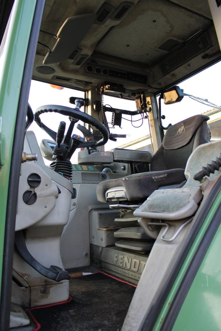 Traktor типа Fendt 820 Vario, Gebrauchtmaschine в Regensburg (Фотография 9)