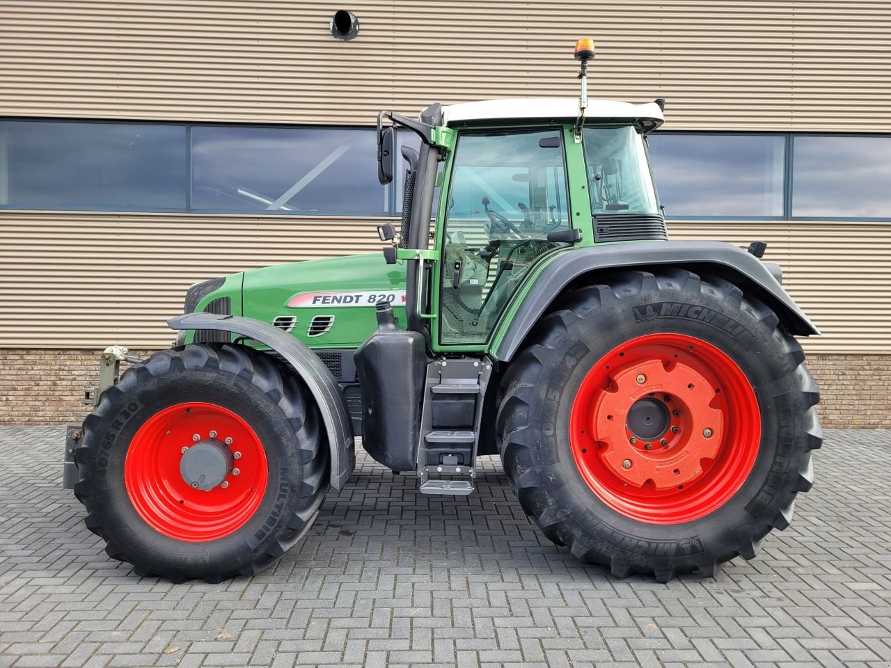 Traktor от тип Fendt 820 vario, Gebrauchtmaschine в Houten (Снимка 2)