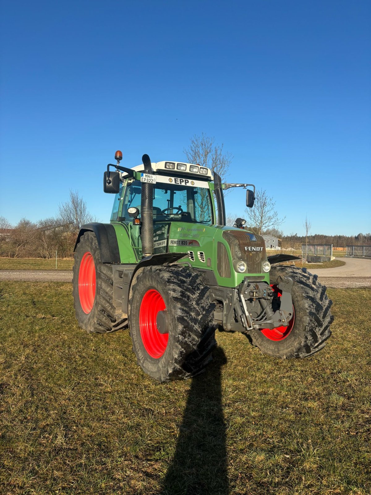 Traktor типа Fendt 820 Vario, Gebrauchtmaschine в Wiedergeltingen (Фотография 1)