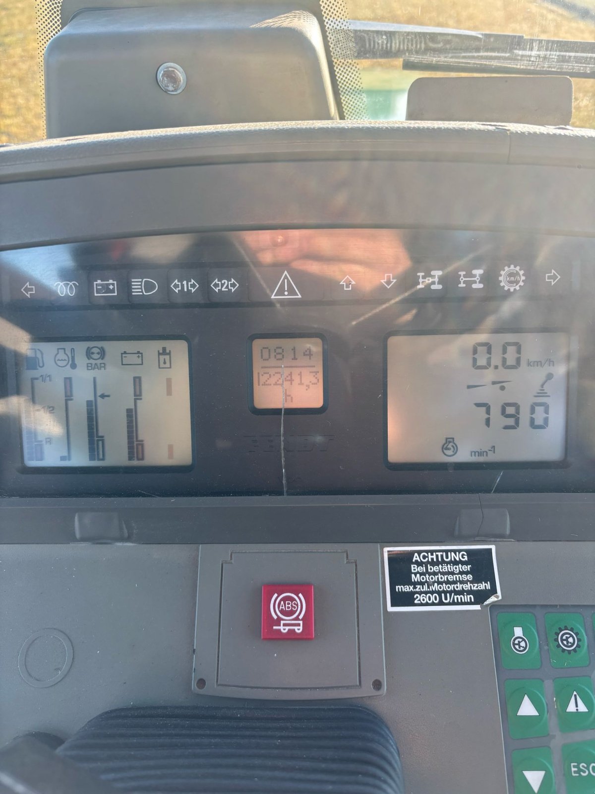 Traktor типа Fendt 820 Vario, Gebrauchtmaschine в Wiedergeltingen (Фотография 15)