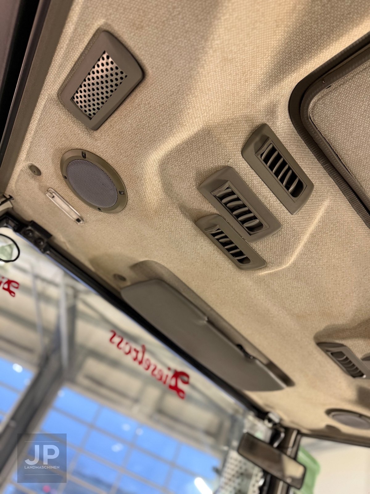 Traktor des Typs Fendt 820 Vario, Gebrauchtmaschine in Kastl (Bild 8)