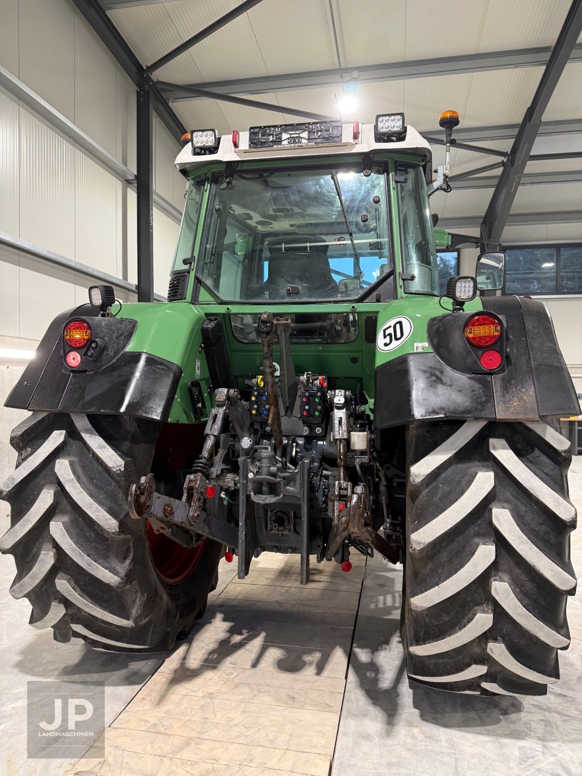 Traktor des Typs Fendt 820 Vario, Gebrauchtmaschine in Kastl (Bild 10)
