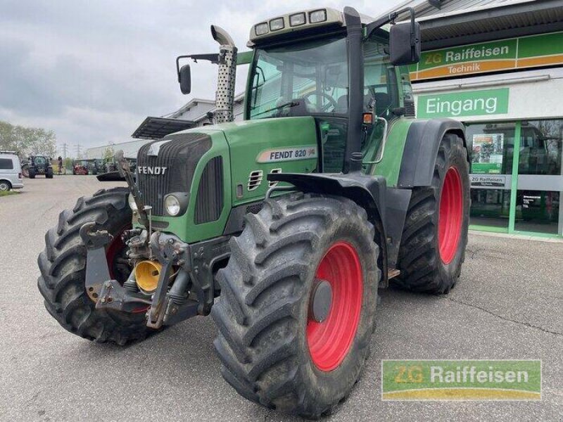 Traktor tipa Fendt 820 Vario, Gebrauchtmaschine u Bruchsal (Slika 1)