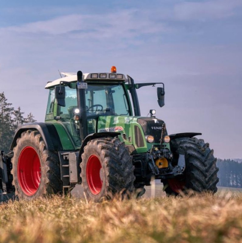 Traktor tipa Fendt 820 Vario, Gebrauchtmaschine u Laugna  (Slika 1)