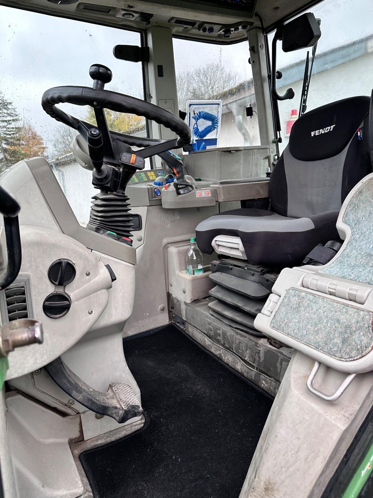 Traktor des Typs Fendt 820 Vario, Gebrauchtmaschine in Samerberg (Bild 3)