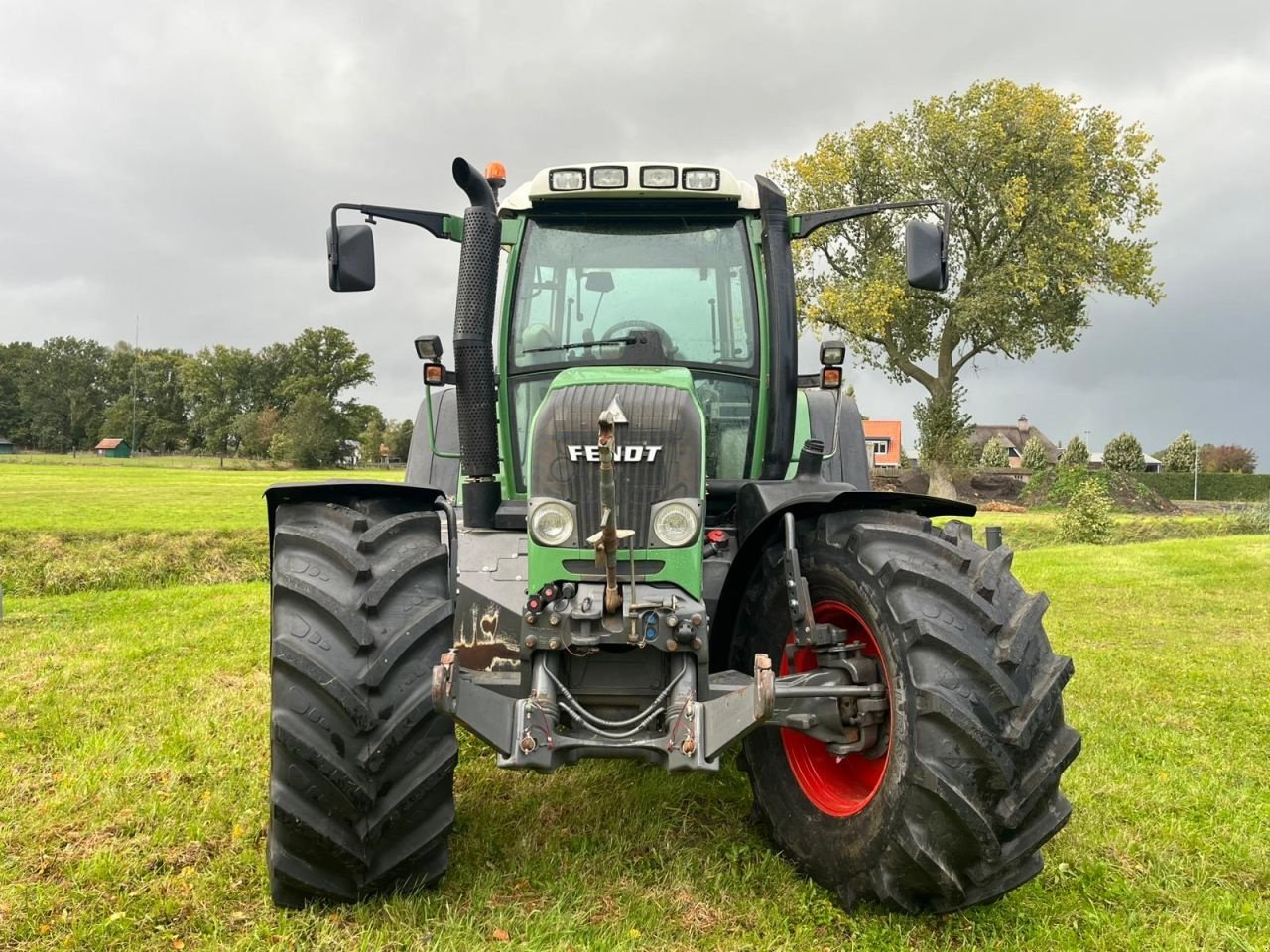 Traktor typu Fendt 820, Gebrauchtmaschine v Wapenveld (Obrázek 3)
