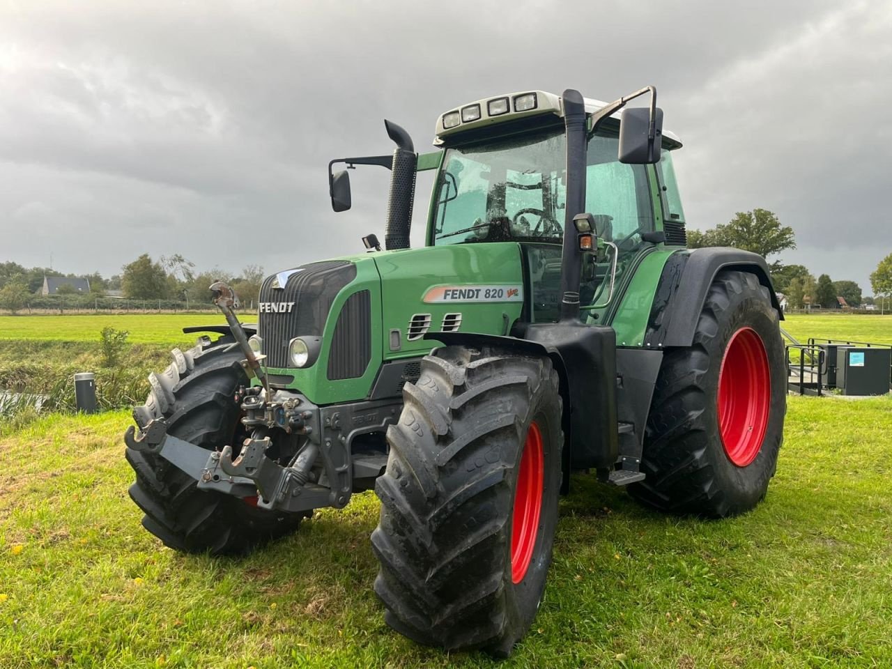 Traktor typu Fendt 820, Gebrauchtmaschine v Wapenveld (Obrázek 10)