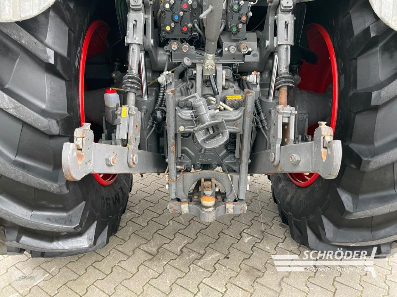 Traktor des Typs Fendt 822 VARIO SCR PROFI, Gebrauchtmaschine in Wildeshausen (Bild 19)