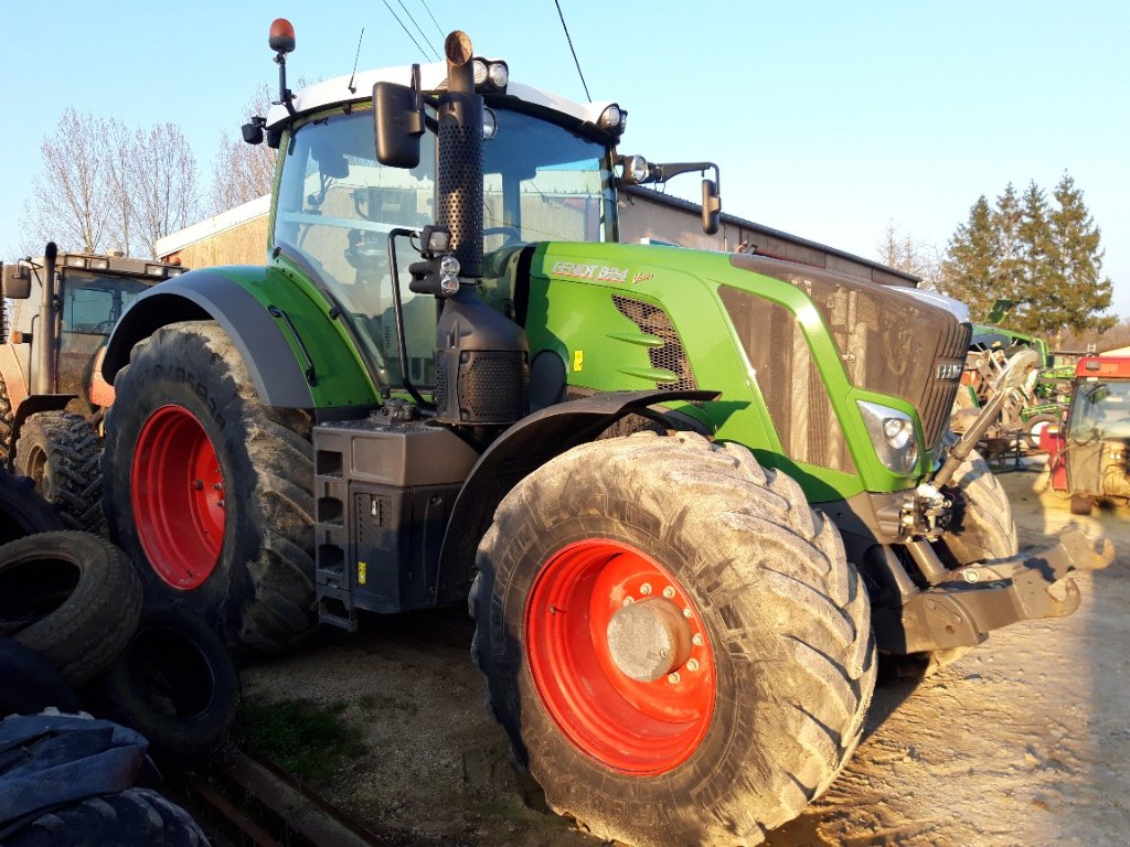 Traktor typu Fendt 824 PROFI +, Gebrauchtmaschine v BRAS SUR MEUSE (Obrázek 2)