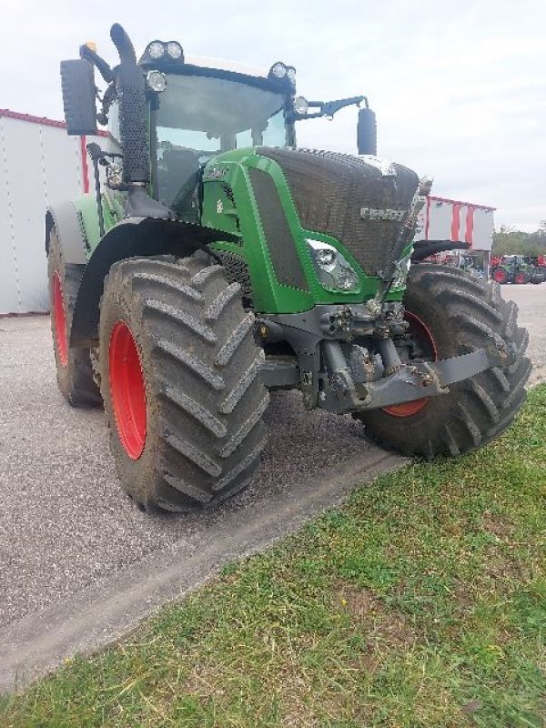 Traktor типа Fendt 824 PROFI +, Gebrauchtmaschine в CHEVILLON  (MAIZEROY) (Фотография 3)