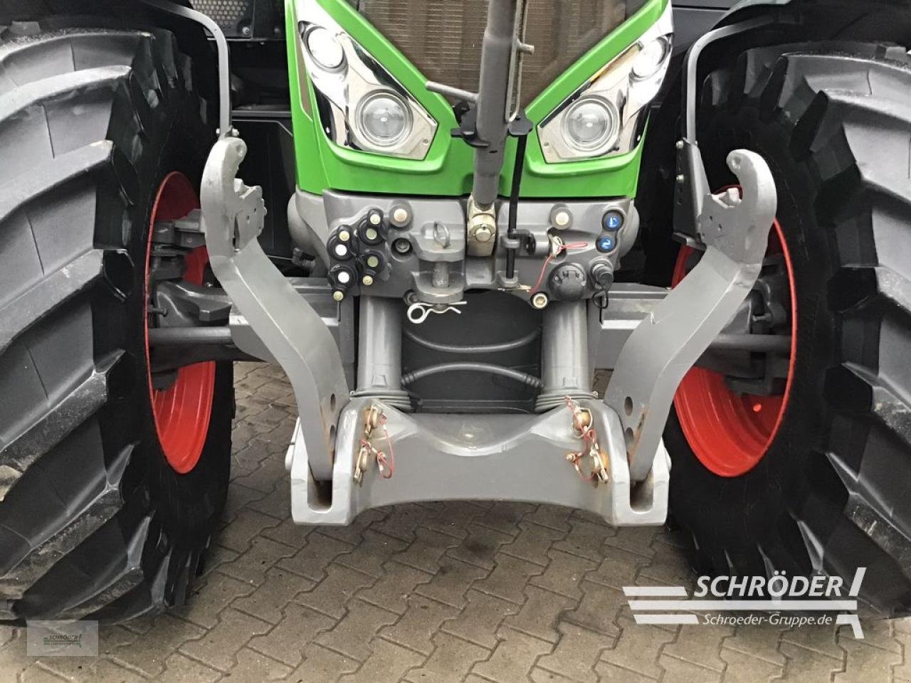 Traktor типа Fendt 824 S4 PROFI PLUS, Gebrauchtmaschine в Wildeshausen (Фотография 15)