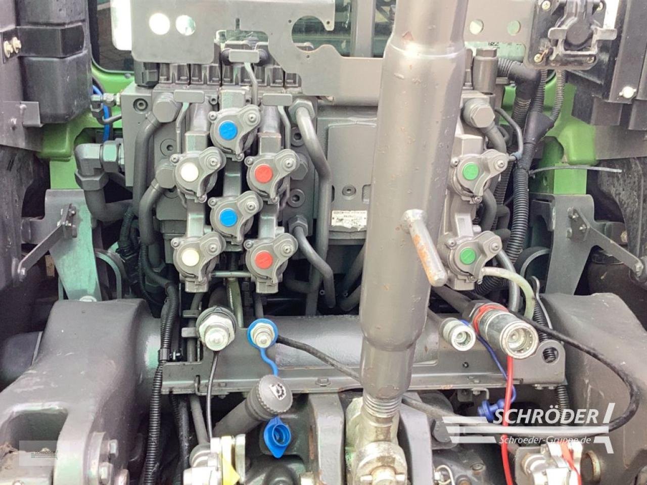 Traktor typu Fendt 824 S4 PROFI PLUS, Gebrauchtmaschine w Norden (Zdjęcie 15)