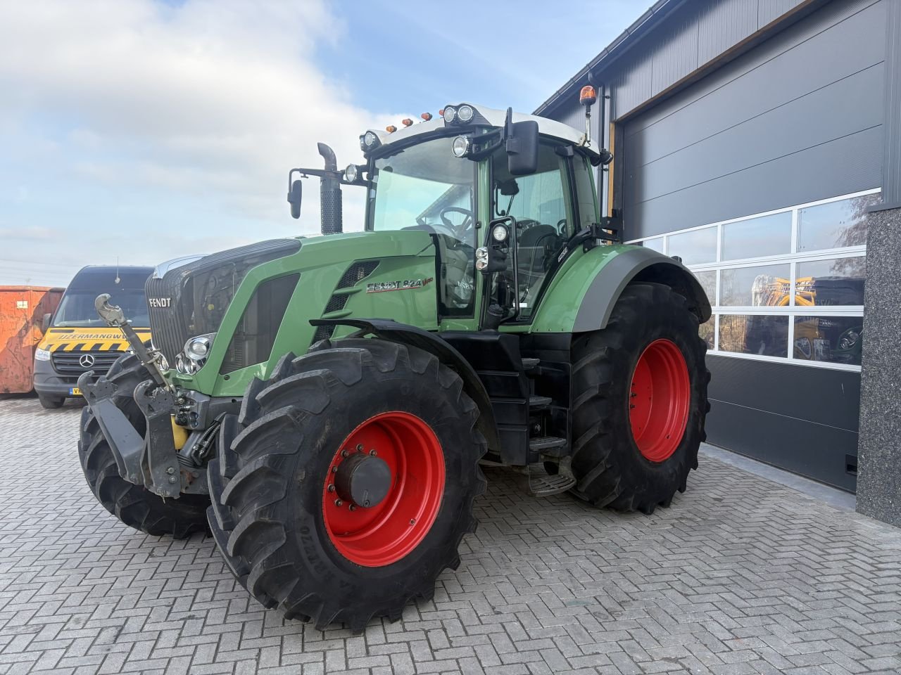 Traktor от тип Fendt 824 scr, Gebrauchtmaschine в Wapenveld (Снимка 1)