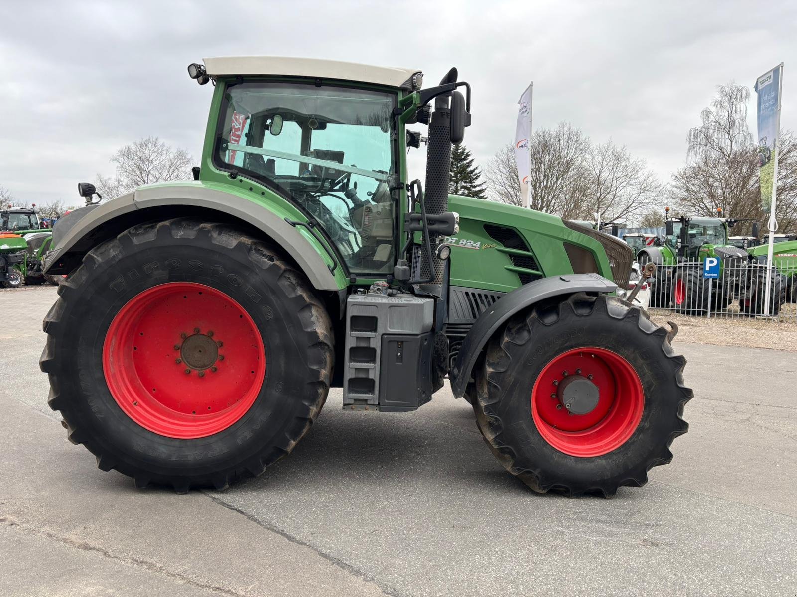 Traktor del tipo Fendt 824 SCR, Gebrauchtmaschine en Eckernförde (Imagen 5)