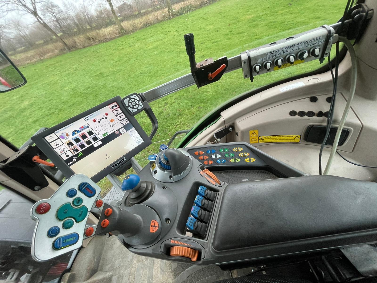 Traktor del tipo Fendt 824 SCR, Gebrauchtmaschine en Eckernförde (Imagen 16)