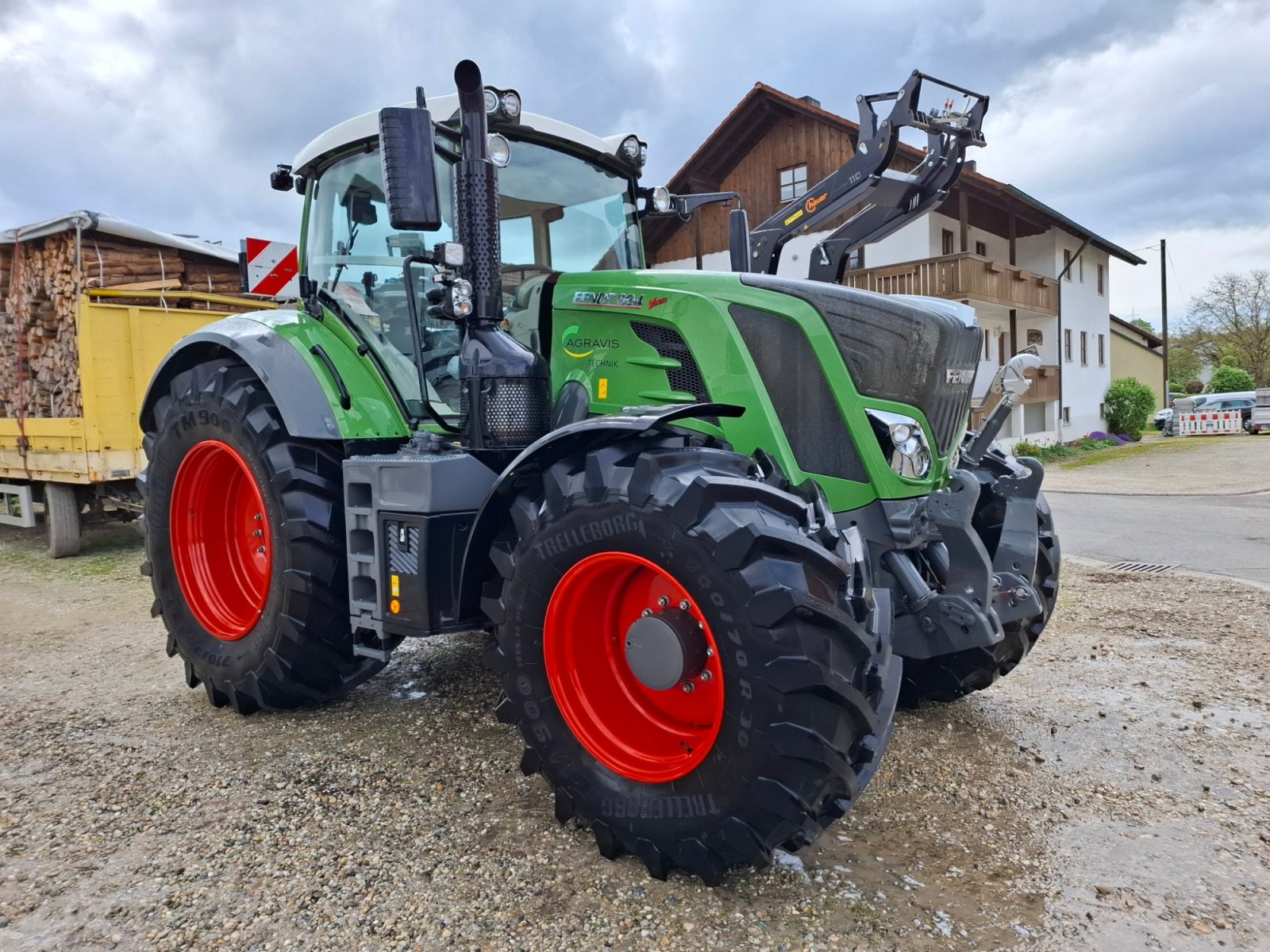 Traktor des Typs Fendt 824 Vario PowerPlus, Gebrauchtmaschine in Mainburg (Bild 4)