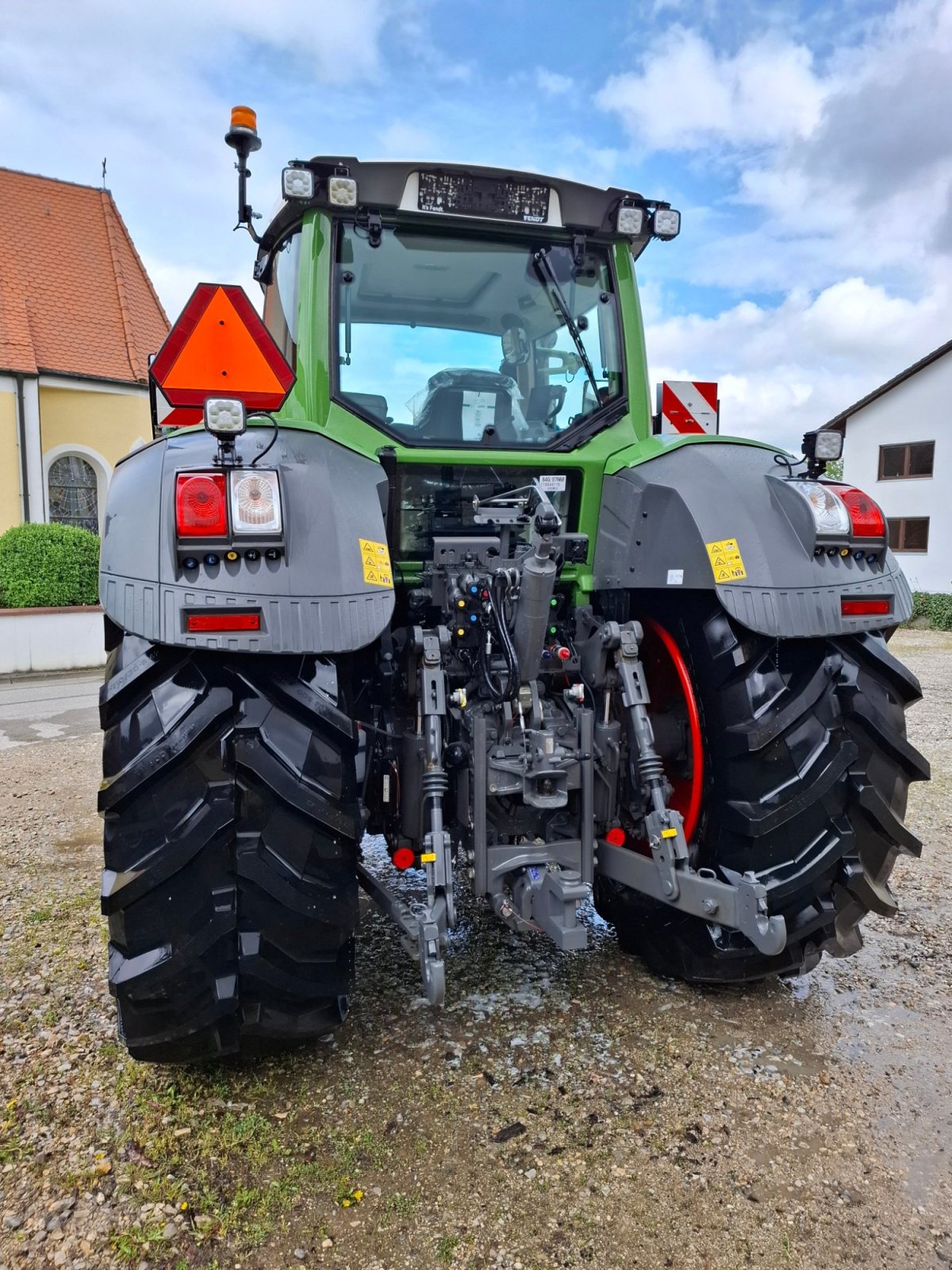 Traktor des Typs Fendt 824 Vario PowerPlus, Gebrauchtmaschine in Mainburg (Bild 8)
