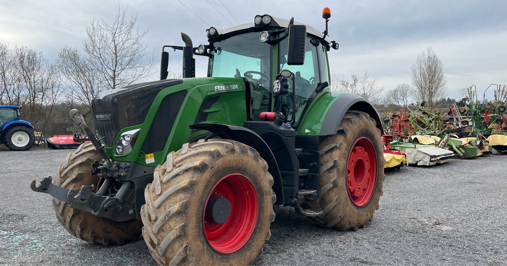 Traktor του τύπου Fendt 824 VARIO PROFI +, Gebrauchtmaschine σε Calmont (Φωτογραφία 2)