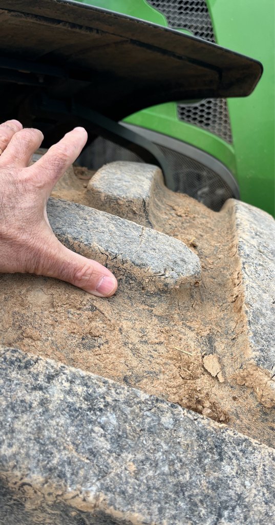 Traktor του τύπου Fendt 824 VARIO PROFI +, Gebrauchtmaschine σε Calmont (Φωτογραφία 8)