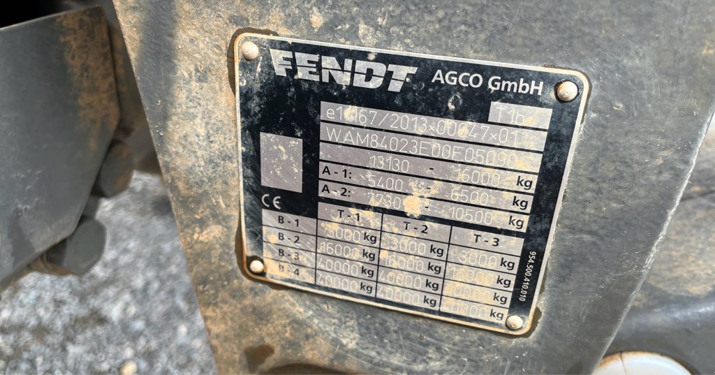 Traktor του τύπου Fendt 824 VARIO PROFI +, Gebrauchtmaschine σε Calmont (Φωτογραφία 5)