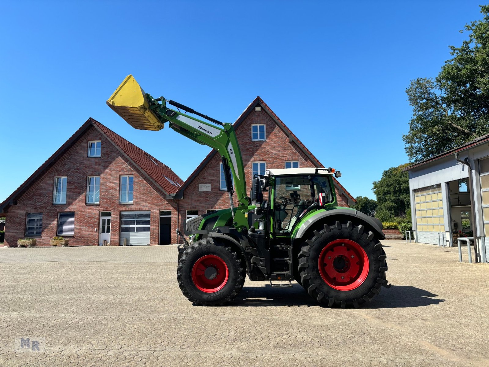 Traktor типа Fendt 824 Vario Profi Plus mit Frontlader Interne Nr. 7263, Gebrauchtmaschine в Greven (Фотография 10)